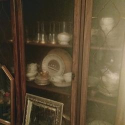ANTIQUE CHINA CABINET AND CHINA.1940'S