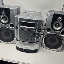 Sony Stereo + Speakers (FOR PARTS)