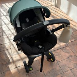 Doona Stroller With Base 