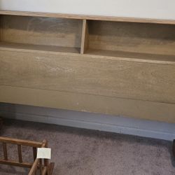 Vintage Blonde Bed Set