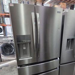 Frigidaire
Gallery 36 in. 26.3 cu. ft. 4-Door French Door Standard Depth Refrigerator in Smudge-Proof Stainless Steel