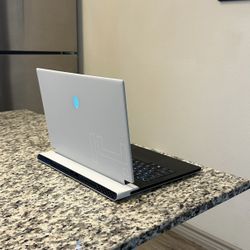 Laptop - Alienware 14 