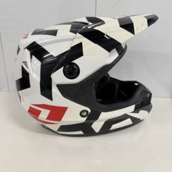 One Industries Youth Motocross Helmet KL 51-52cm DOT ECE 22.05 Off-Road Used