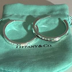 Tiffany’s Sterling Silver Hoop Earrings Brand New With Box 