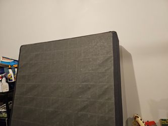 Queen boxspring new