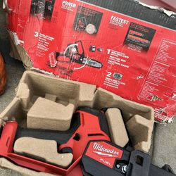 Milwaukee Chainsaw 