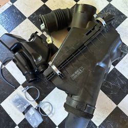 2016-2022 Toyota 4runner V6 4.0 Air Cleaner Intake Filter Box Resonator Assembly