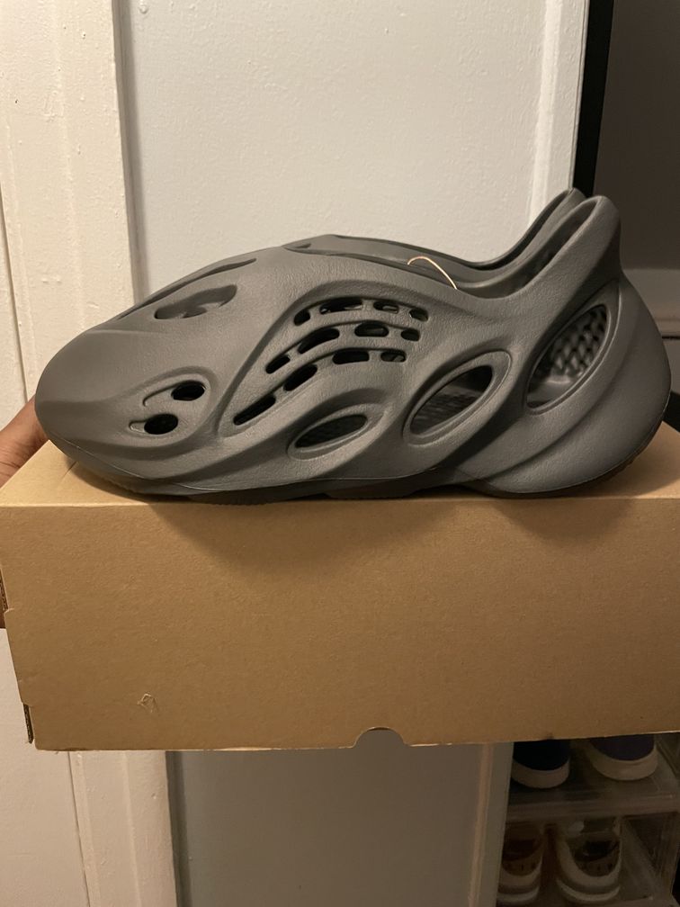 adidas Yeezy Foam RNR Size 10