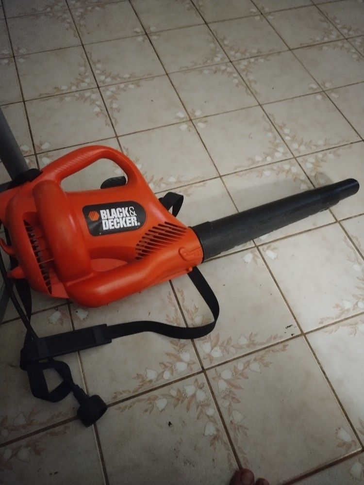 Black And Decker Electric ⚡ Leaf Blower With Shoulder Strap