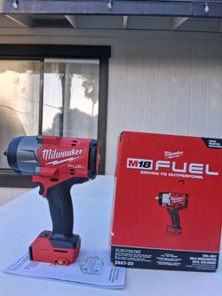 Milwaukee M18 Fuel 1/2" high torque impact wrench tool only