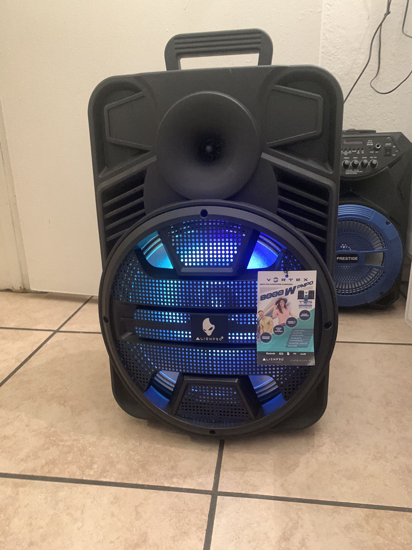 12" subwoofer 8,000 watts bluetooth, rechargeable, fm, usb, tf