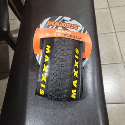 Maxxis Rekon 