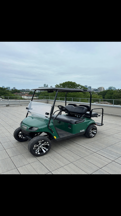 Exgo TXT Golf Cart in like new condition