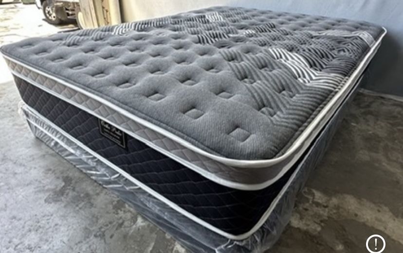 Queen Oasis Thermal Comfort Europillow Top 12inch Mattress!!