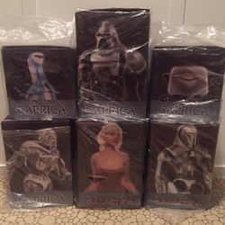 Battlestar Galactica Evolution Of The Cylon Statue Set