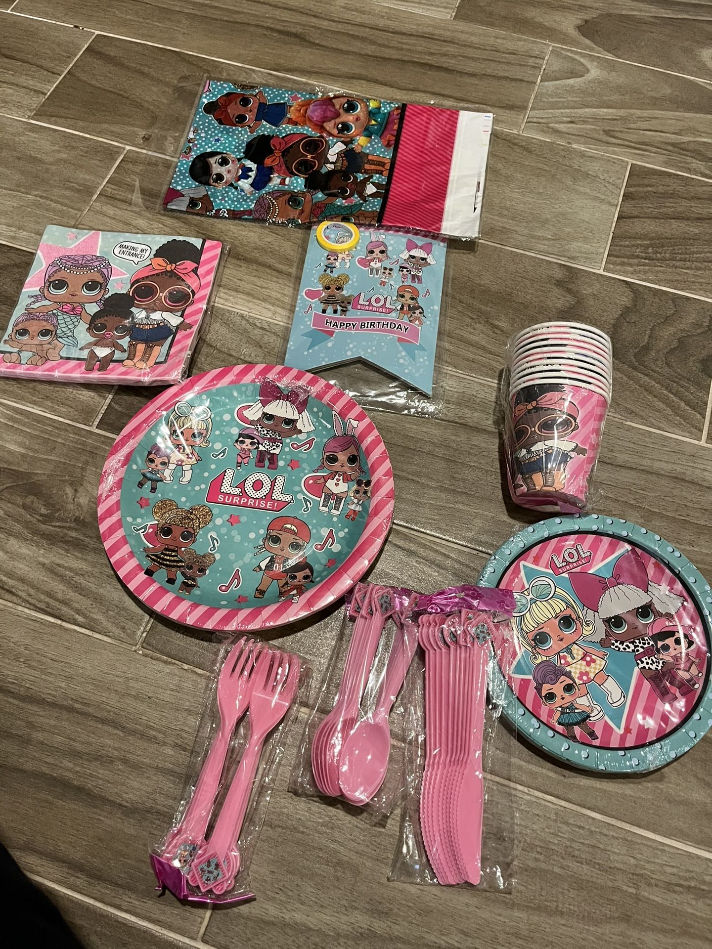 lol Party Table West And Birthday Banner