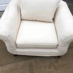 Oversized accent Chair