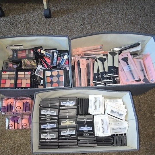 Makeup Pallets, E.L.F eyelashes, Fan Brushes/ Liquid Brushes 