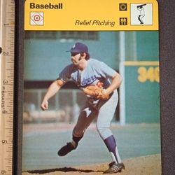1979 Sportscaster Mike Marshall CY Young Award Relief Pitching Baseball Sports Photo Large Over-sized Card HTF Collectible Vintage Italy