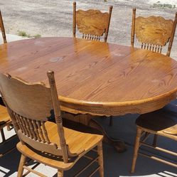 Dinning Table And Chairs With 2 Tall Bar Chairs. 