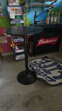 Pub table
