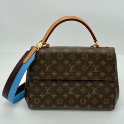 Louis Vuitton Monogram Cluny MM
