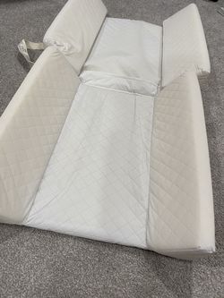 Munchkin Changing Pad