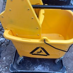 Mop, Bucket Push Down