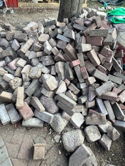 TONS of bricks pavers dif sizes FREE