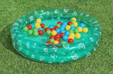 Kiddie pool and ball pit