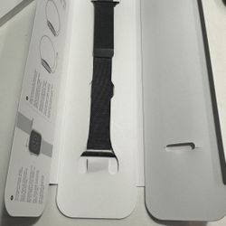 OEM Apple Watch Milanese Band (44mm)
