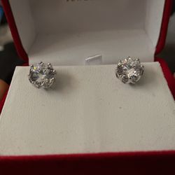 1 Diamond Earrings 