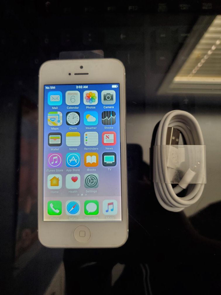 iPhone 5 Unlocked used on T-Mobile