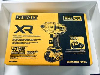 New Dewalt XR Brushless 20V MAX 1/2 in. High Torque Impact Wrench Kit (1) 5.0 Battery (1) Charger & Tool Bag. $290