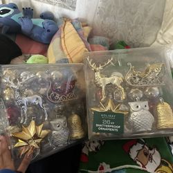  Christmas Ornaments 