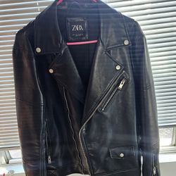 Zara Men's Leather Jacket, Size Large.