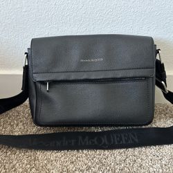 Alexander McQueen Black Leather Crossbody – Authentic