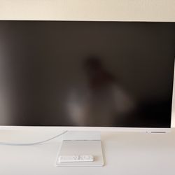 Samsung Smart Monitor M8 – 32” (White)