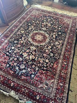9’x7’ Gorgeous Persian Hand Knotted Rug