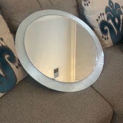 Round Mirror