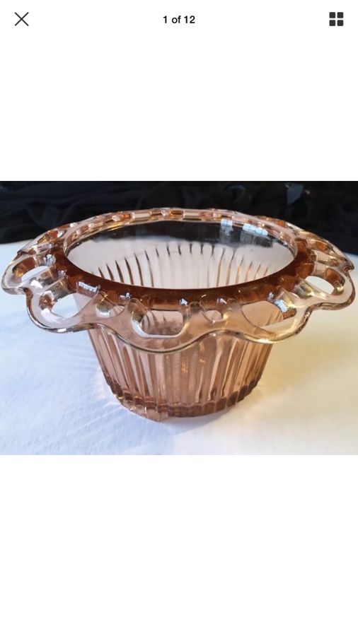 Anchor hocking old colony and lace pink Depression Glass flower pot