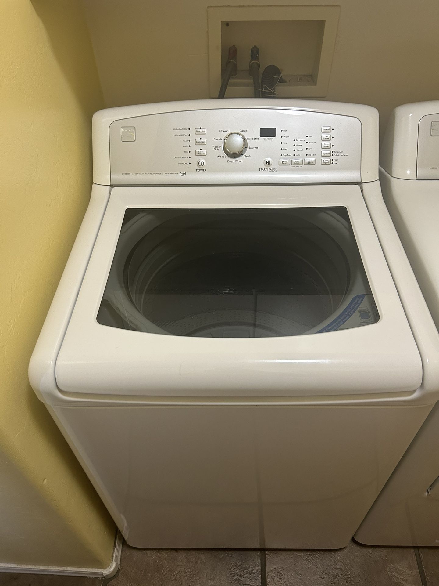 Excellent Kenmore Washer & Dryer (Gas) Set!