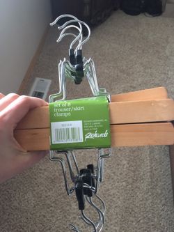 16 set of trousers/skirt clamps