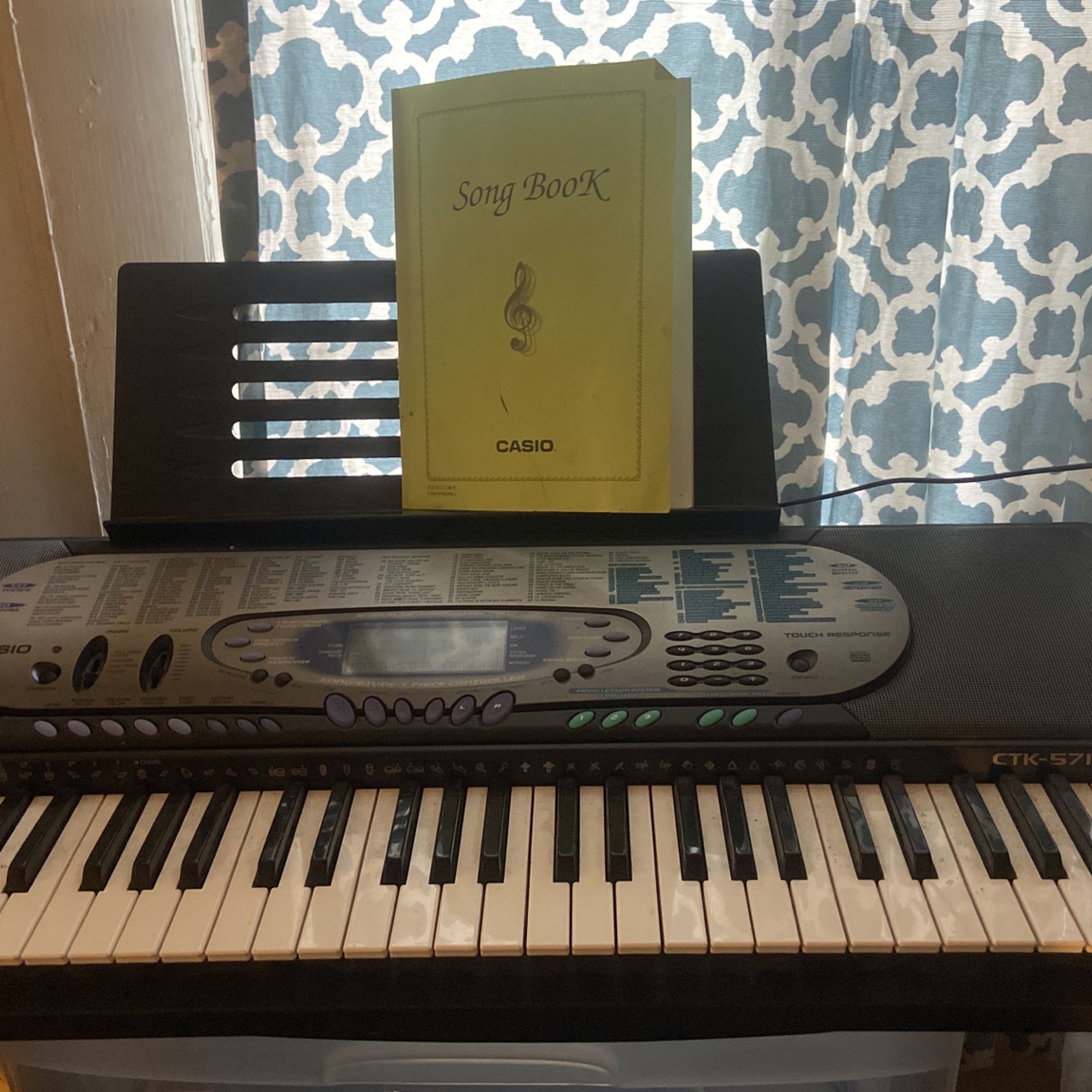 Casio Keyboard Piano