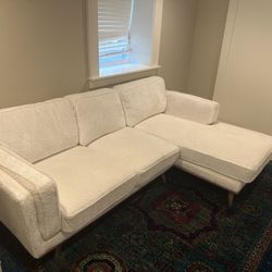 Lindyn Ivory Sectional