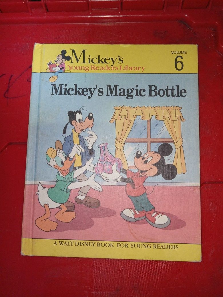 Mickey's Young Readers Mickey's Magic Bottle Volume 6