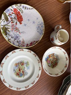 Tons of vintage glassware