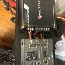 Chuchero And Subwoofer 