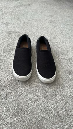TOMS Slip On Sneakers 