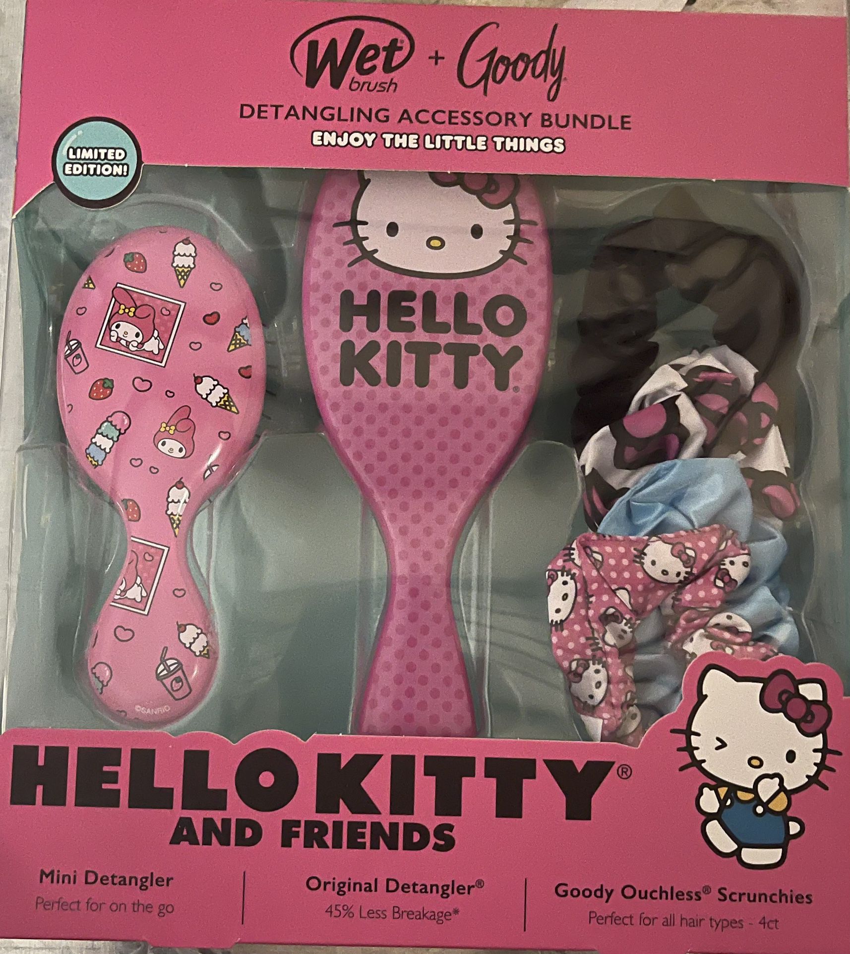 Hello Kitty Wet Brush Set